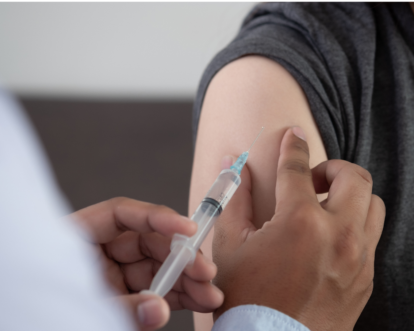 Thousands of Young People Take Up MenB Vaccine Ahead of University